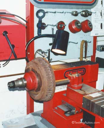 Brake lathe