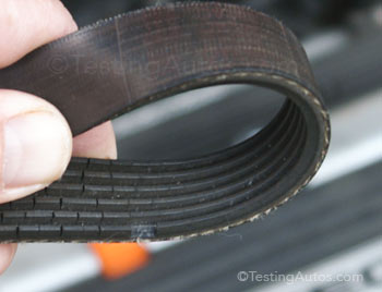 Cracks on a drive belt