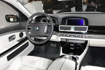 BMW 7-series 2007 interior