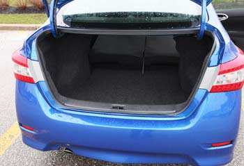 2013 Nissan Sentra trunk