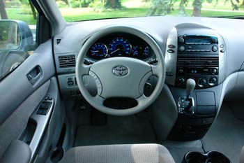 2007 Toyota Sienna interior